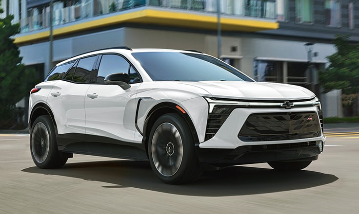 Right-facing view of the 2026 Chevrolet Blazer EV