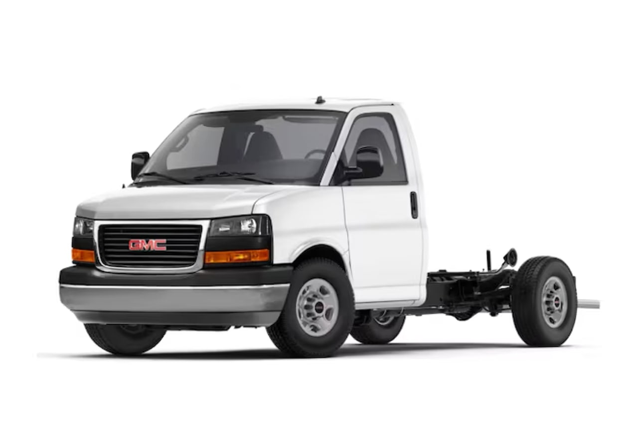 Front Three-Quarters View of the 2027 GMC Savana Cutaway